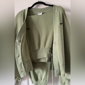 Nike Olive Green Sweatshirt and Jacket Set